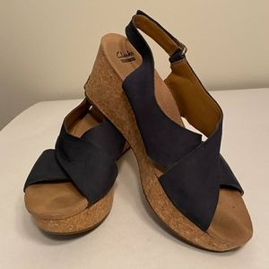 COPY - Clark's Annadel Eirwyn Black Wedge Sandal. Sz: 6